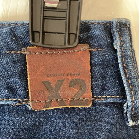 Quality denim X2 “ fit and flare” dark wash flare leg wide leg boot cut sz 2 L - Picture 10 of 17